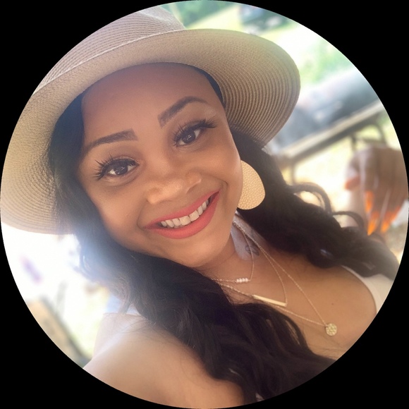 Meet your Posher, Charlesa - Picture 1 of 1